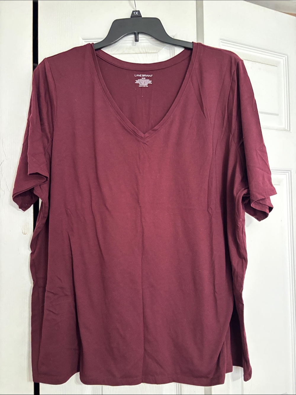 Lane Bryant Short Sleeve V‑Neck Tee in Burgundy Plum